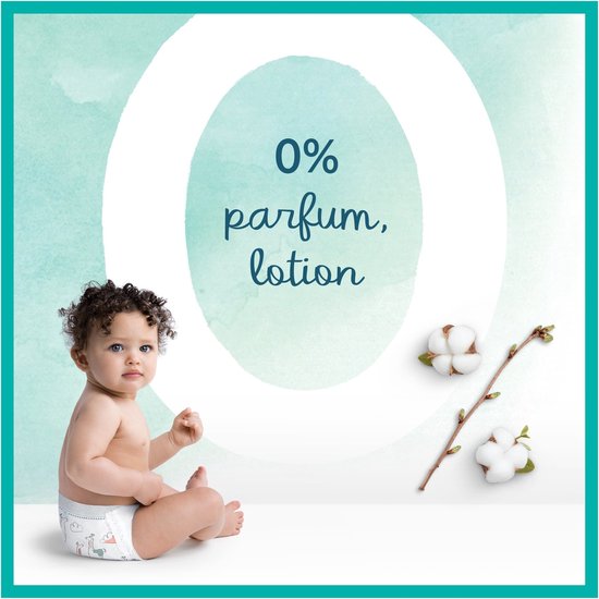 Bébé assis en couche avec imprimé animal. À côté d'une plante de coton. Texte : 0% parfum, lotion.