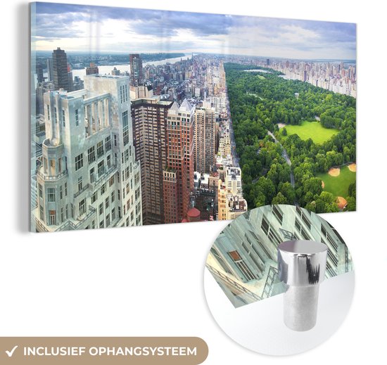 MuchoWow® Glasschilderij 40x20 cm - Schilderij acrylglas - Trump Intl hotel en het Central Park - Foto op glas - Schilderijen