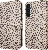 iMoshion Hoesje Geschikt voor Samsung Galaxy A25 Hoesje Met Pasjeshouder - iMoshion Design Bookcase smartphone - Meerkleurig / Black And White Dots