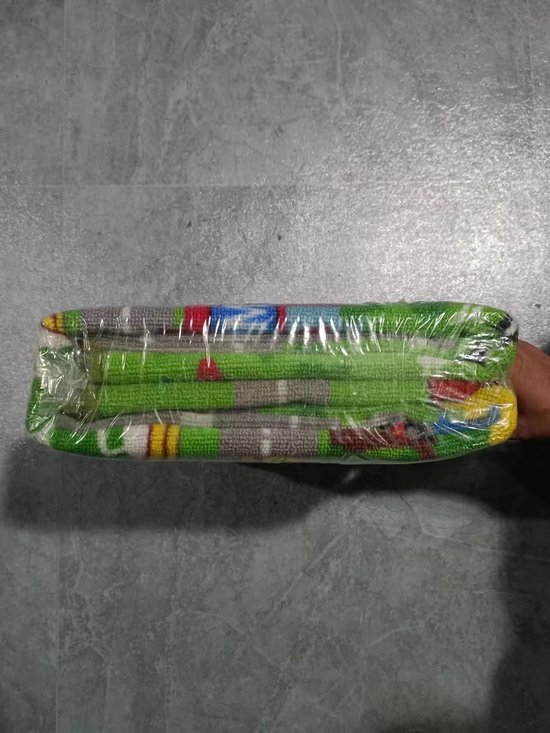 Wandelen in drukke autostraat is ongezond bewegen