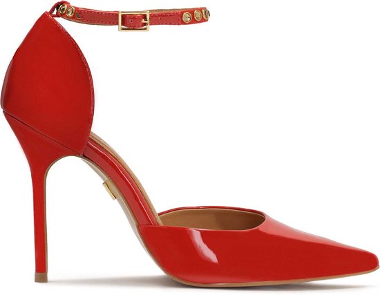 Red patent leather pumps