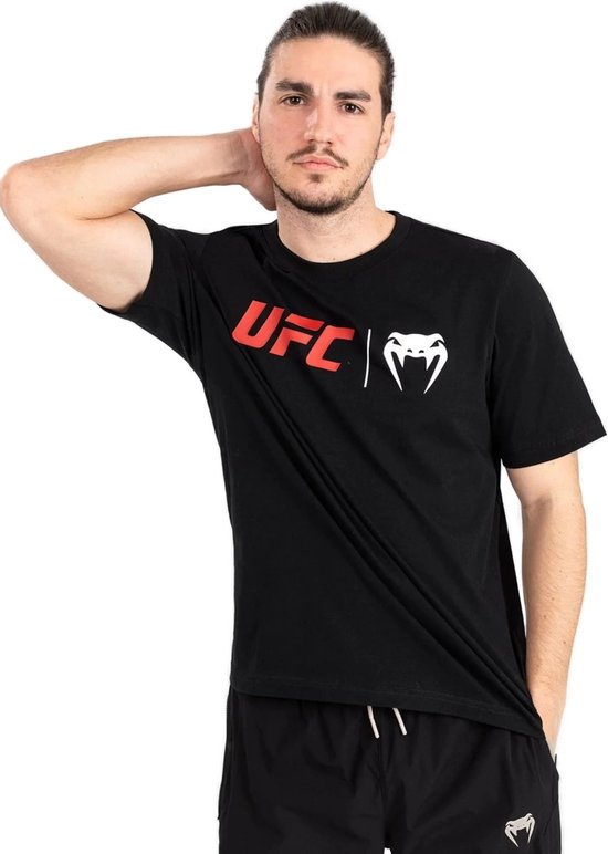 UFC Venum Classic T-Shirt Zwart Rood maat M