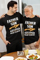 Shirt - Father and son - Wurban Wear | Grappig shirt | Leuk cadeau | Unisex tshirt | Vaderdag cadeau | Cadeau voor vader | Voetbal | Gewichten | Zwart