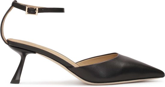 Black heeled pumps with cut-out upper