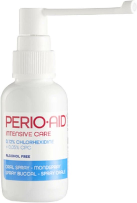 Witte fles Perio-Aid Intensive Care mondspray met witte spuit, 0.12% chloorhexidine, 0.05% CPC.