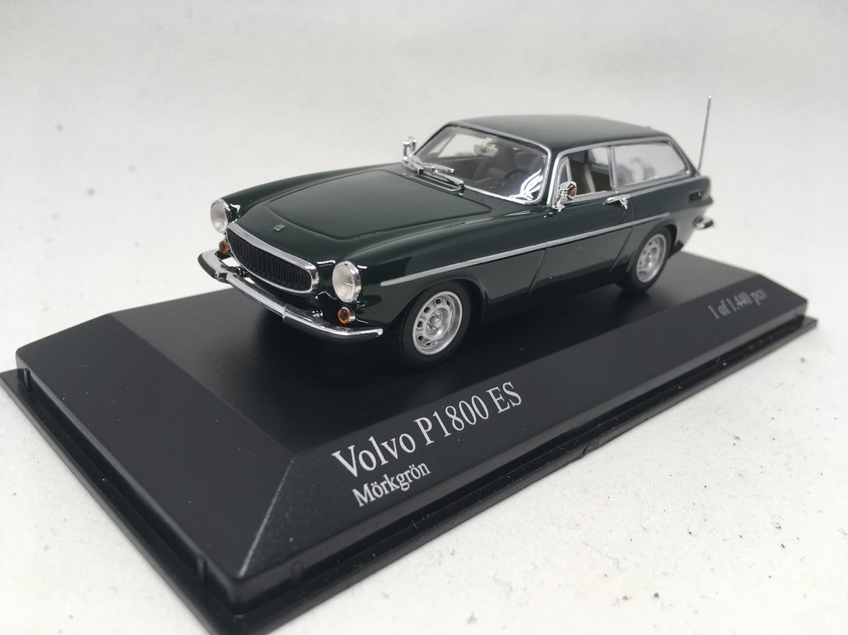 VOLVO P1800 ES - Groen - 1:43 - Minichamps - Modelauto