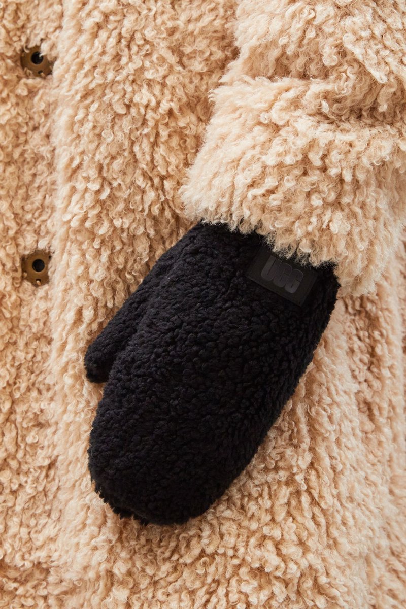 UGG Handschoenen Vrouwen - Sherpa mitten logo - Maat S/M - Zwart | bol.com