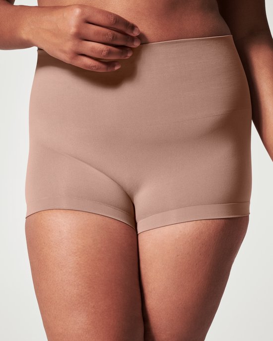 Spanx EcoCare Seamless Shaping - Boyshort - Kleur Zwart - Maat M