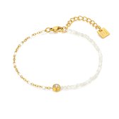 Twice As Nice Armband in goudkleurig edelstaal, witte email, witte pareltjes, 1 kristal 16 cm+3 cm