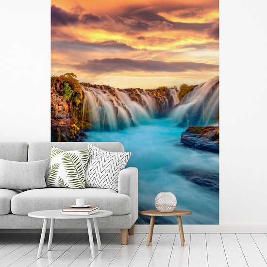 Behang - Fotobehang Waterval - Landschap - Wolken - Natuur - Breedte 165 cm x hoogte 220 cm