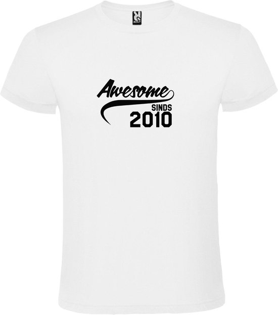 Wit T-Shirt met “Awesome sinds 2010 “ Afbeelding Zwart Size XXXXL