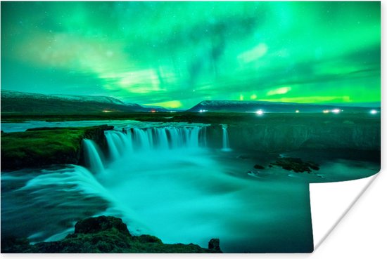 Cascade sous les aurores boréales 60x40 cm