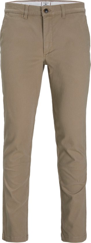 Bruine chino broek met knoop- en ritssluiting, riemlussen en steekzakken.