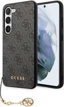Guess 4G Charms Back Cover voor Samsung Galaxy S23 (S911) - Grijs