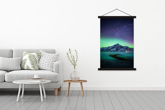 Porte-affiche avec affiche - Affiche scolaire - Berg - Aurores boréales - Suède - Neige - Vert - Hiver - 120x180 cm - Lattes noires