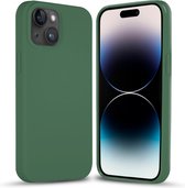 Coverzs Solid silicone case geschikt voor Apple iPhone 14 (dennengroen) - iPhone 14 hoesje groen - iPhone 14 case geschikt voor Apple - Luxe siliconen hoesje met 3-laags bescherming