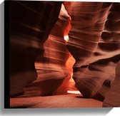 WallClassics - Canvas  - Upper Antelope Canyon - 40x40 cm Foto op Canvas Schilderij (Wanddecoratie op Canvas)
