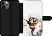 Bookcase Geschikt voor iPhone 11 Pro Max telefoonhoesje - Schotse hooglander - Verf - Bloemen - Met vakjes - Wallet case met magneetsluiting