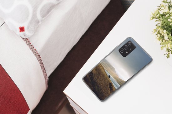 Telefoonhoesje Geschikt voor Samsung galaxy a73 hoesje - Paard - Berg - Landschap - Siliconen Telefoonhoesje Telefoonhoesje