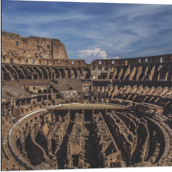 WallClassics - Dibond - Binnenkant van Colloseum in Rome - 80x80 cm Foto op Aluminium (Met Ophangsysteem)