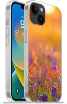 Geschikt voorApple Iphone 14 Plus - Soft case hoesje - Bloemen - Goud - Zon - Siliconen Telefoonhoesje