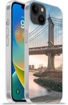 Geschikt voorApple Iphone 14 Plus - Soft case hoesje - New York - Rivier - Bridge - Siliconen Telefoonhoesje