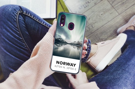 Telefoonhoesje Geschikt voor Samsung Galaxy A40 hoesje - Noorwegen - Noorderlicht - Meer - Siliconen Telefoonhoesje Telefoonhoesje