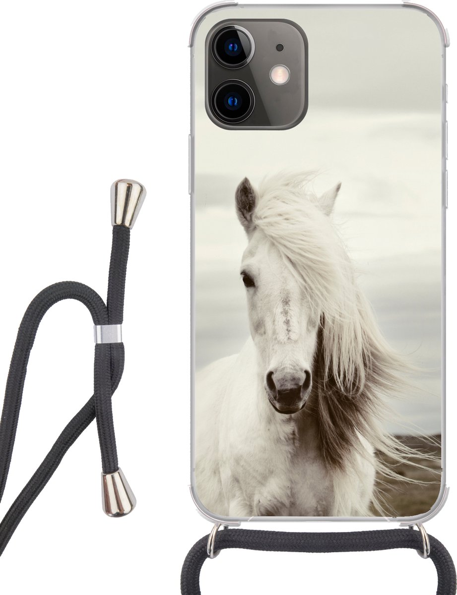 Telefoonhoesje Geschikt voor iPhone 11 - Paard - Strand - Manen - Siliconen - Crossbody - Backcover met Koord - Telefoonhoesje met koord - Hoesje met touw Telefoonhoesje