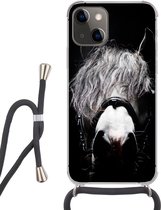 Hoesje met koord Geschikt voor iPhone 13 - Paard - Portret - Zwart - Wit - Siliconen - Crossbody - Backcover met Koord - Telefoonhoesje met koord - Hoesje met touw