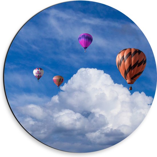 WallClassics - Dibond Muurcirkel - Gropeje Luchtballonnen bij Witte Wolken - 30x30 cm Foto op Aluminium Muurcirkel (met ophangsysteem)