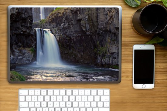 Laptop sticker - 15.6 inch - Waterval - Water - Rotsen - 36x27,5cm - Laptopstickers - Laptop skin - Cover