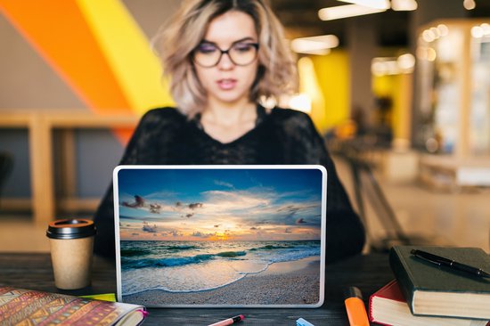 Laptop sticker - 10.1 inch - Strand - Zee - Zonsondergang - 25x18cm - Laptopstickers - Laptop skin - Cover