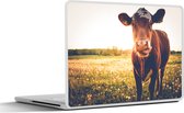 Laptop sticker - 10.1 inch - Koe - Zonsondergang - Bloemen - Gras - Dieren - 25x18cm - Laptopstickers - Laptop skin - Cover