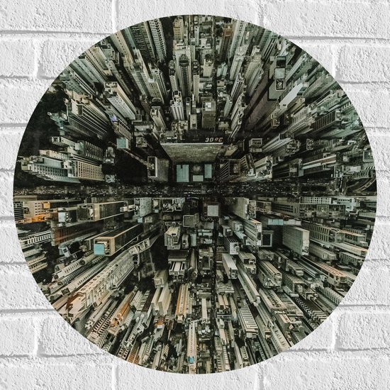 WallClassics - Muursticker Cirkel - Bovenaanzicht van Grote Drukke Stad - 60x60 cm Foto op Muursticker