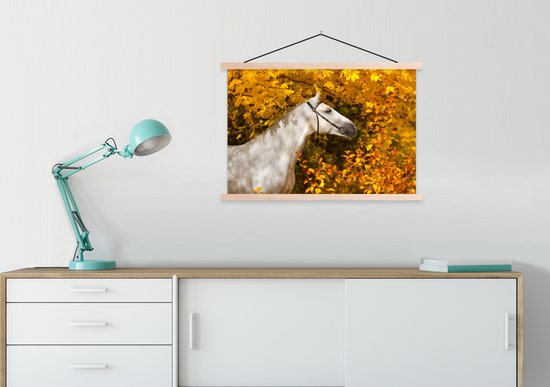 Posterhanger incl. Poster 90x60 cm - Schoolplaat - Paard - Bladeren - Herfst - Textielposter - Blanke latten