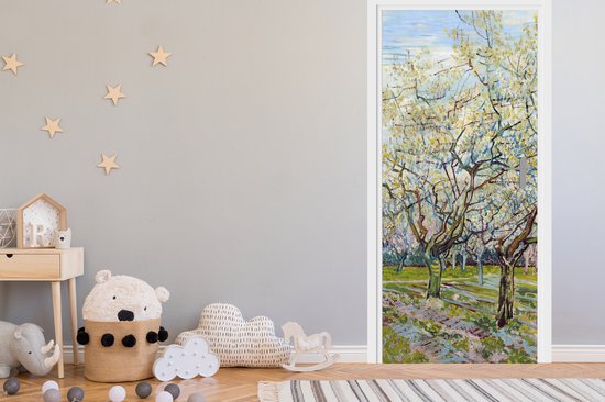 Deurposter 80x205 cm - Deursticker Boomgaard in bloei - Vincent van Gogh - Meubelfolie zelfklevend - Deurfolie woonkamer - Interieurfolie fotobehang - Deur plakfolie - Deurstickers - Deurbehang sticker - Kamer decoratie