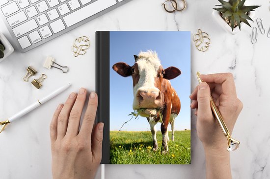 Cahier - Cahier d'écriture - Vache - Animaux - Fleurs - Herbe - Cahier - Format A5 - Bloc-notes - Cadeaux Sinterklaas - Cadeaux pour enfants - Cadeaux chaussures - Petits cadeaux