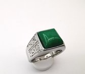 RVS Edelsteen groene Jade zilverkleurig Griekse design Ring. Maat 22. Vierkant ringen met beschermsteen. geweldige ring zelf te dragen of iemand cadeau te geven.