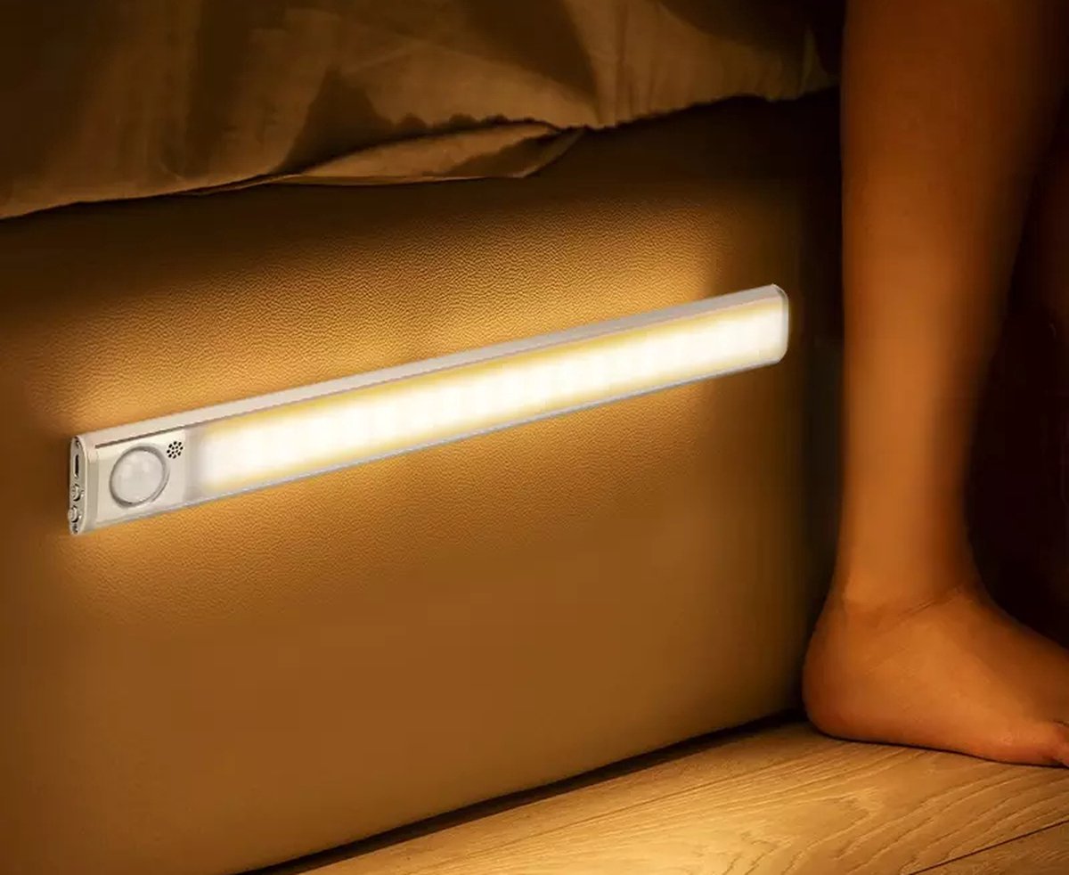 luolety RV Stap Lichten Beweging Geactiveerd, 10 LED Bewegingssensor Lichtbalk Magnetische Nachtlampje Led Verlichting met Magnetische Strip voor Thuis Auto Camper Reizen, Batterij Werkt (4
