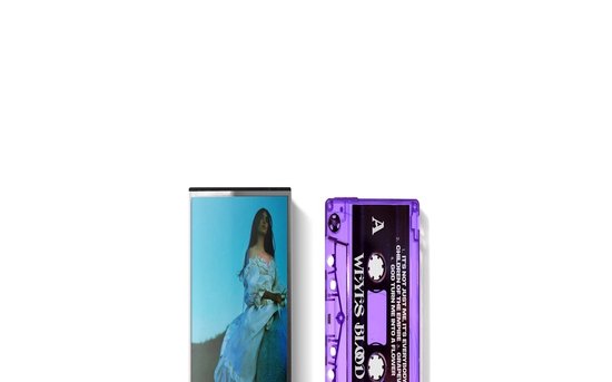 Weyes Blood - And In The Darkness, Hearts Aglow (MC)