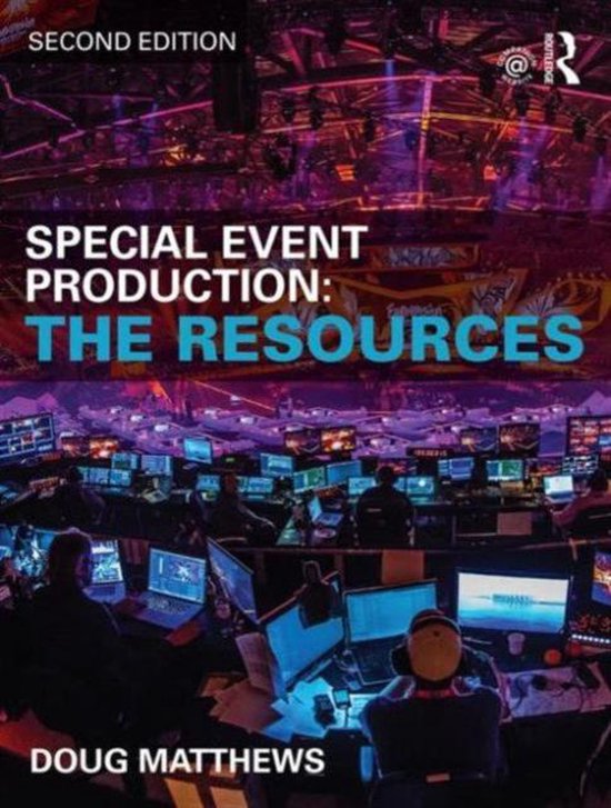 Boek "Special Event Production: The Resources, Second Edition" door Doug Matthews, met een afbeelding van een controlekamer vol met schermen.