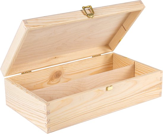 Open houten kist met gouden sluiting, verdeeld in twee vakken.