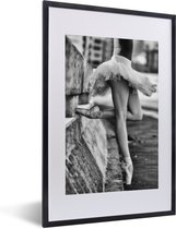 Fotolijst inclusief poster - Posterlijst met passe partout vrouw - Zwarte lijst 40x60 - Voor volwassenen - Fotokader ballerina - Posters zwart wit - Photo frame ballet - Fotolijstje slaapkamer - Decoratie woonkamer - Muurdecoratie modern