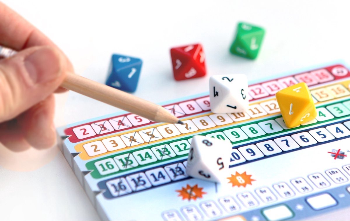 White Goblin Games Qwixx Longo - Dobbelspel met langere getallenrijen - Snel & spannend — afbeelding 6