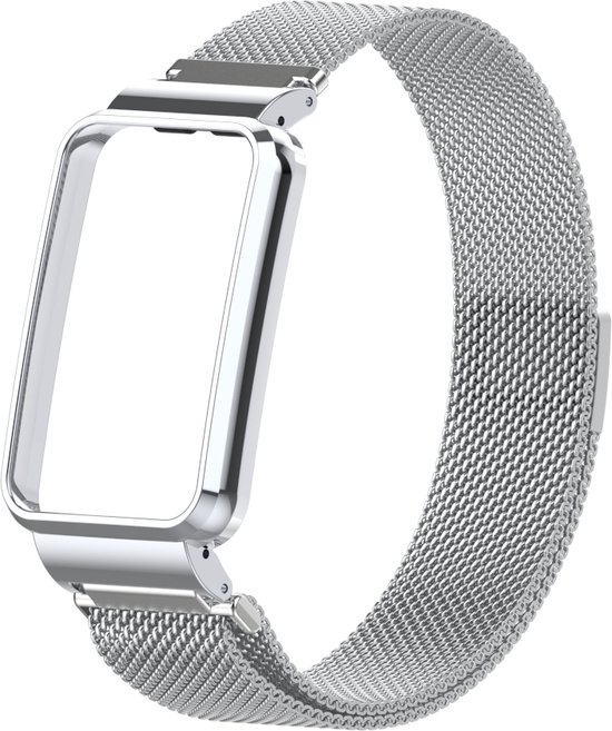 Zilveren smartwatch bandje met mesh-afwerking en metalen frame.