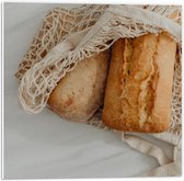 PVC Schuimplaat - Verse Broodjes in Gehaakt Tasje - 50x50 cm Foto op PVC Schuimplaat (Met Ophangsysteem)