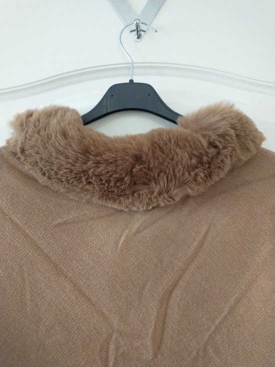 Dames poncho met imitatiebont camel