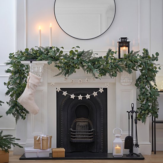 Ginger Ray Eucalyptus en witte bessen kerstdeur Swag opknoping decoratie