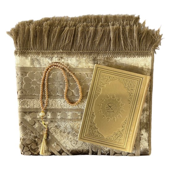 Geschenkset goud met een luxe velvet gebedskleed, parel tasbih en een lederen Koran