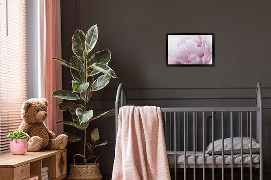 Photo encadrée - Gros plan d'un cadre photo pivoine rose noir 30x20 cm - Affiche encadrée (Décoration murale salon / chambre)